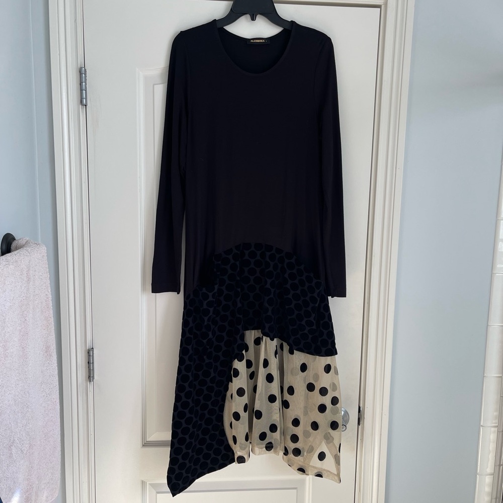 Alembika Black Maxi Cream Netting Lagenlook Dress size 3 (Medium)